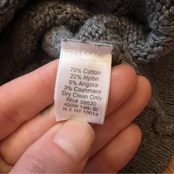 Lilla P Angora Rabbit Cashmere Blend Cable Knit Sweater Women’s Size L - Picture 8 of 8